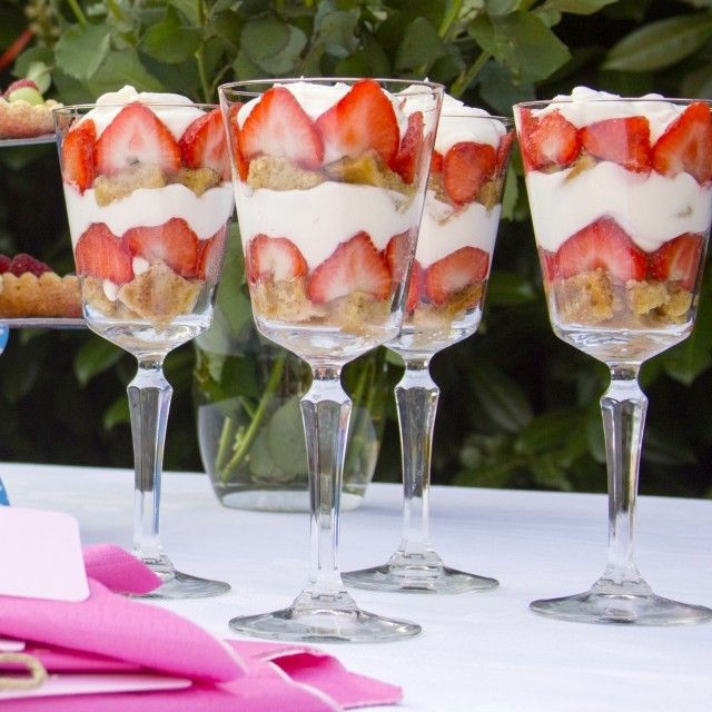 Trifle met aardbeien