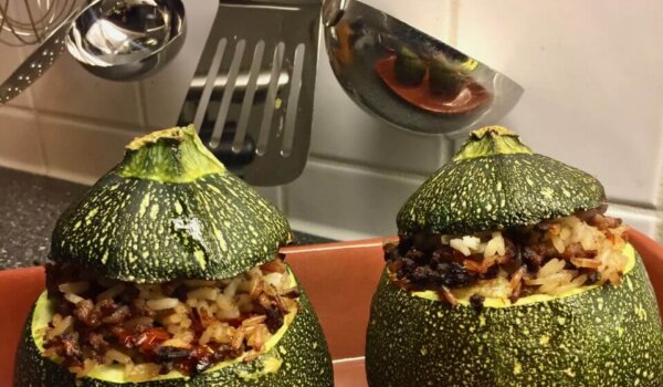 Gevulde bolcourgettes